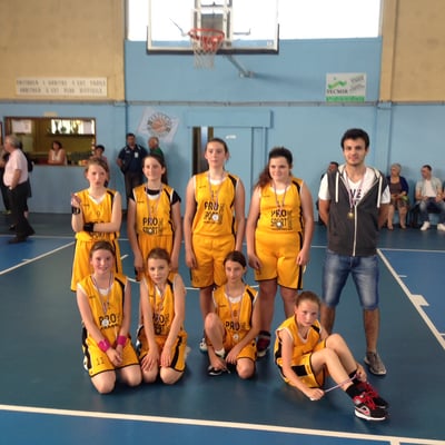 L'équipe Poussines-Benjamines lors des finales de Coupe de la Somme