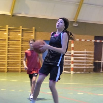 Inès en action !